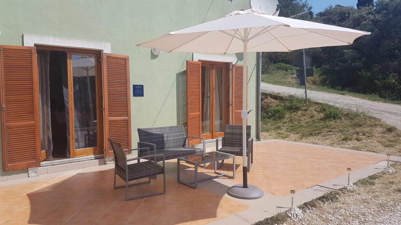 Apartment Zeljka Nerezine Ngoại thất bức ảnh